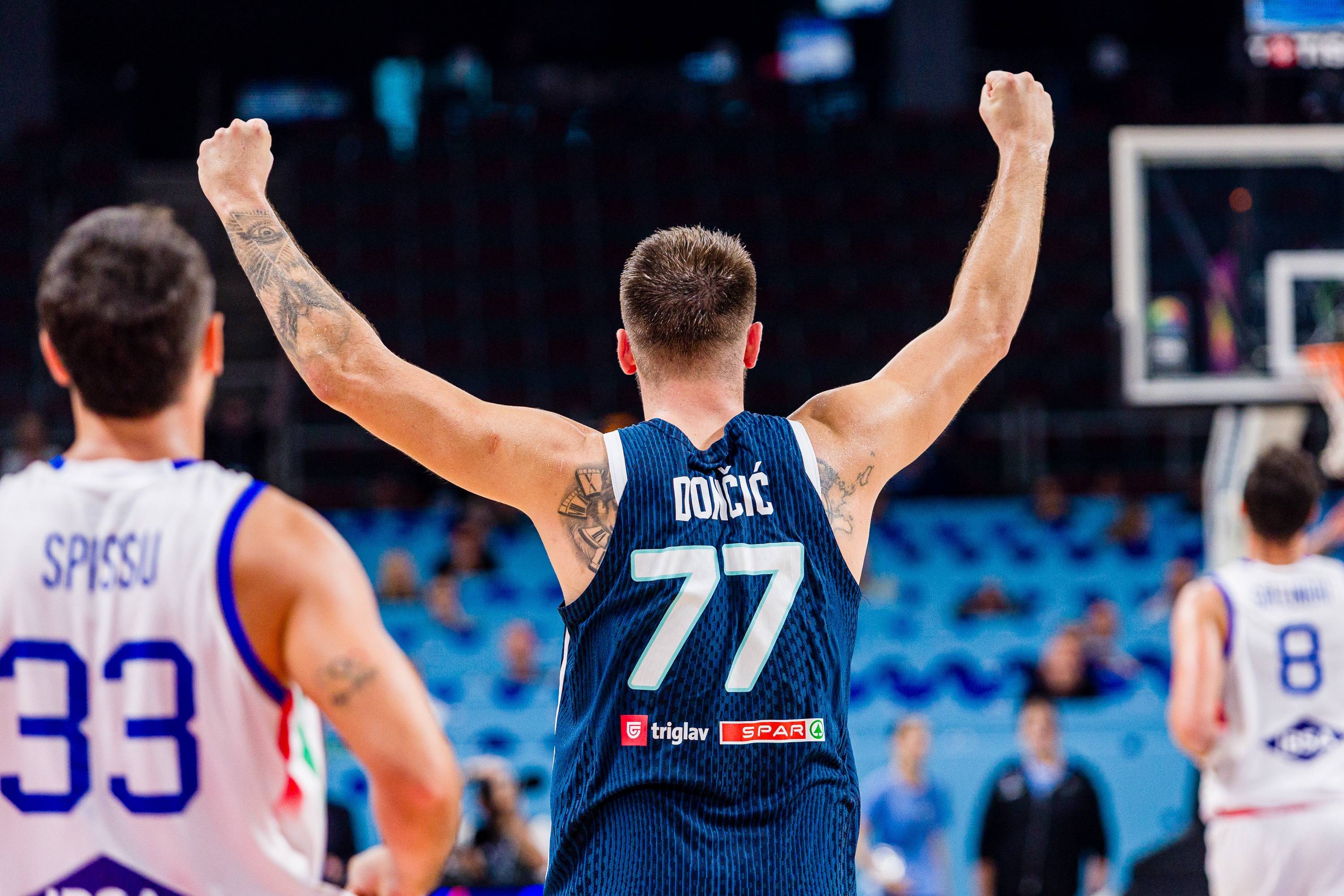 开云-东契奇回归赛场，高光表现首场状态亮眼，西班牙队观众沸腾！的简单介绍