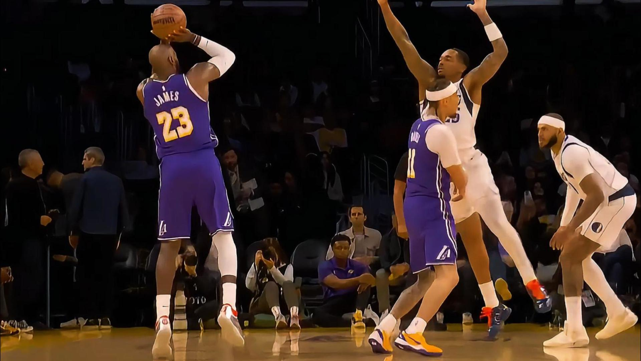 开云-詹姆斯在独行侠比赛中战术调整，回归赛场引发热议！的简单介绍